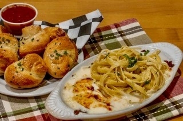 Fettucini Alfredo@.