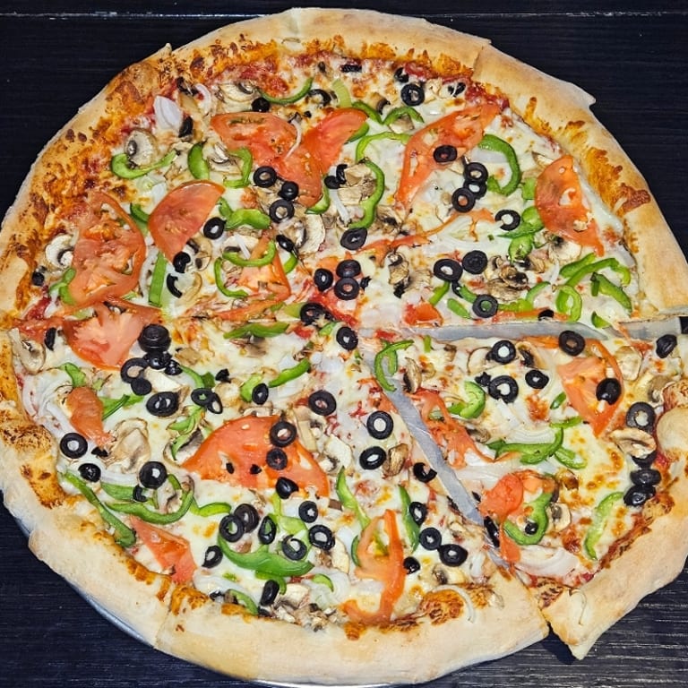 Chicken Bacon Ranch Pizza